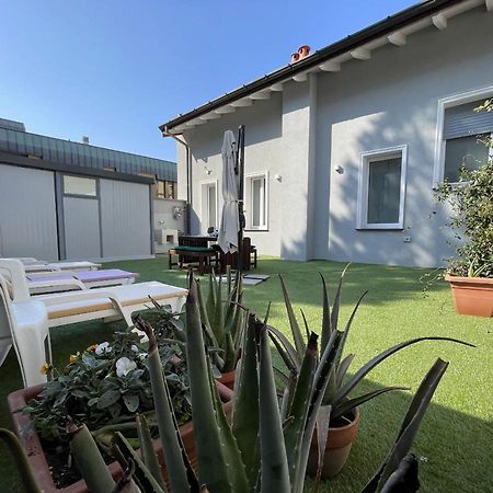 Varese Apartment Екстериор снимка