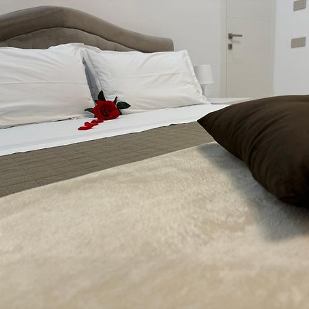 Varese Apartment Екстериор снимка