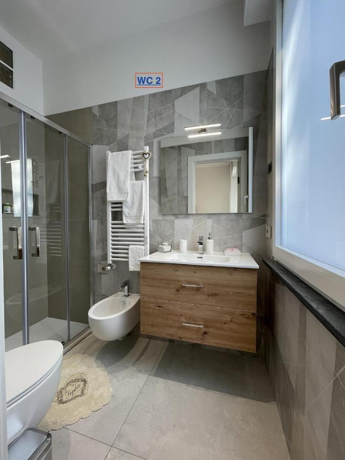 Varese Apartment Екстериор снимка