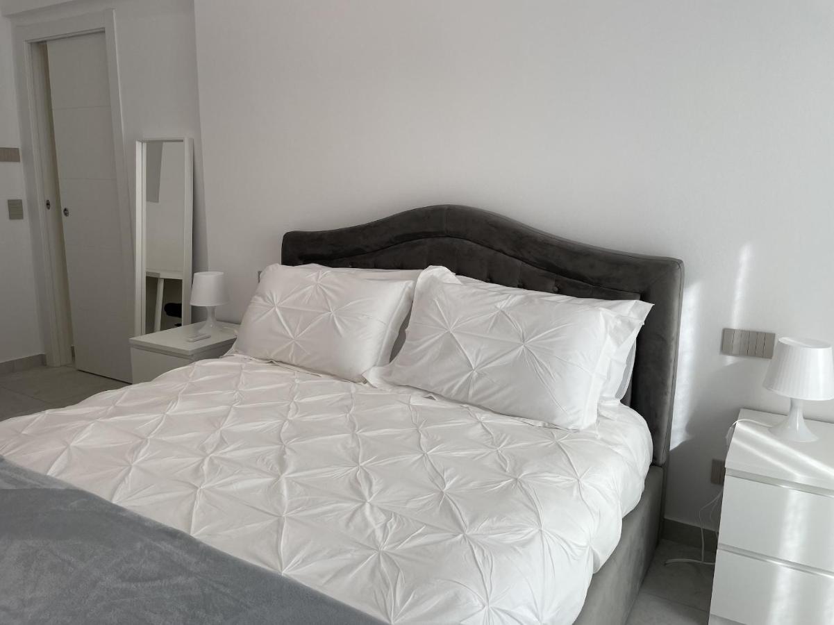 Varese Apartment Екстериор снимка