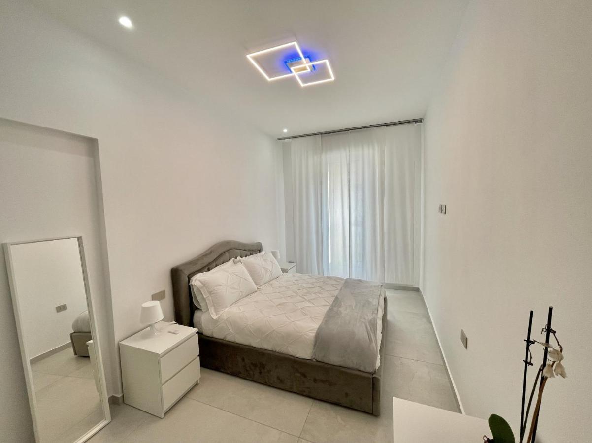 Varese Apartment Екстериор снимка