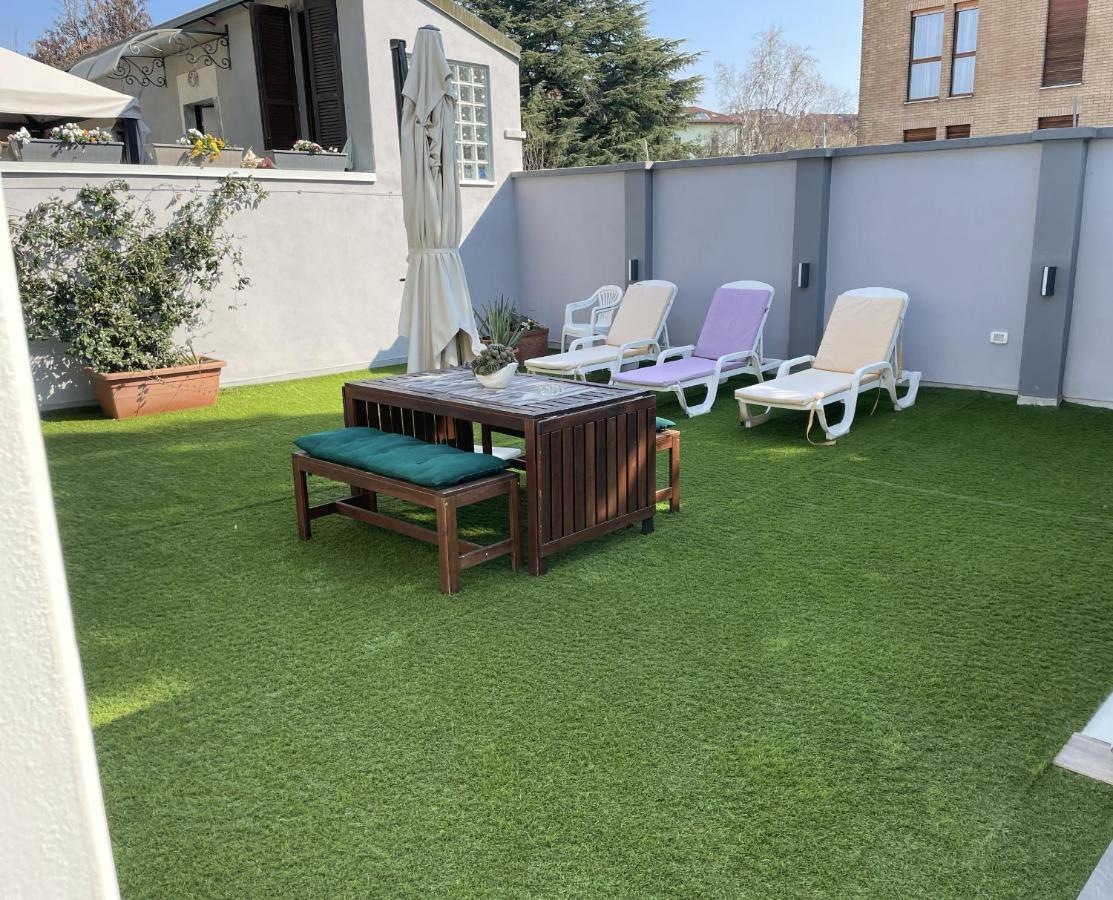 Varese Apartment Екстериор снимка